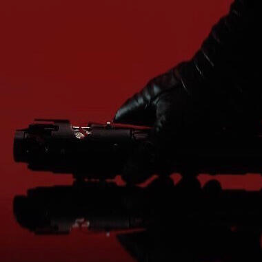 kylo picks up his lightsaber